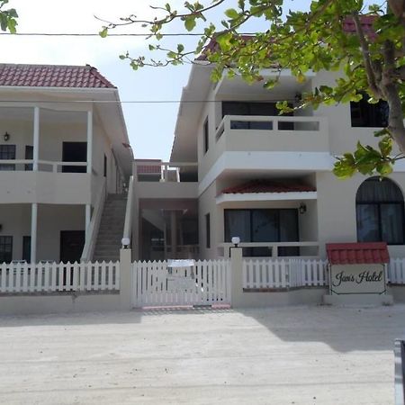 Jans Hotel Caye Caulker Eksteriør bilde