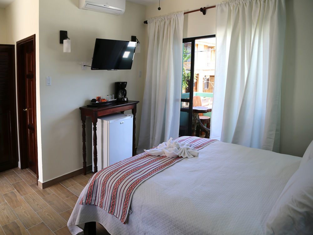 Jans Hotel Caye Caulker Eksteriør bilde